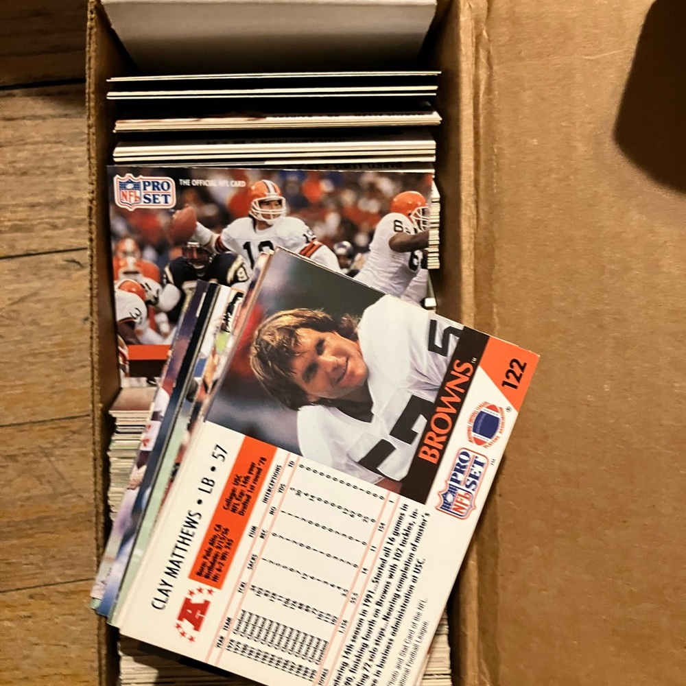 NFL Trading Card Collection in Box - Picture 3 of 3